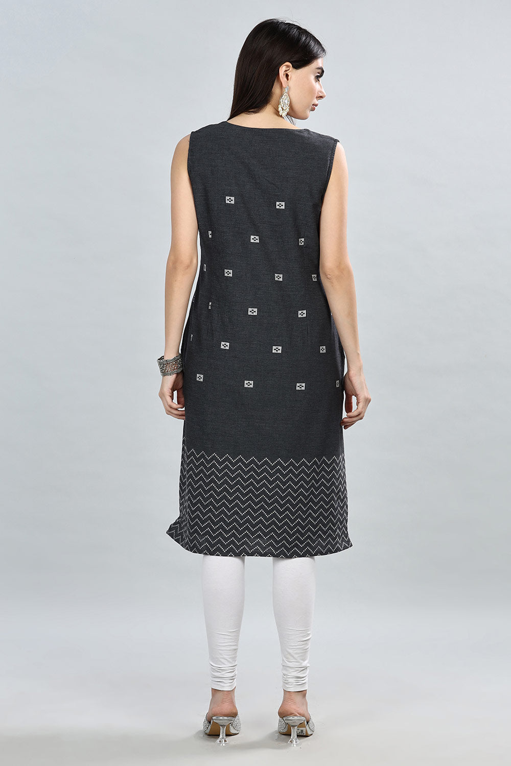 Mythri Round Neck Sleeveless Kurtha  - Dark Grey - KU33