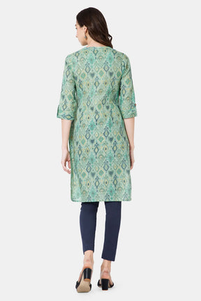 Mythri Women's Ethnic Wear Mandarin collar 3/4 sleeve with front Full placket styling - Green - KU37