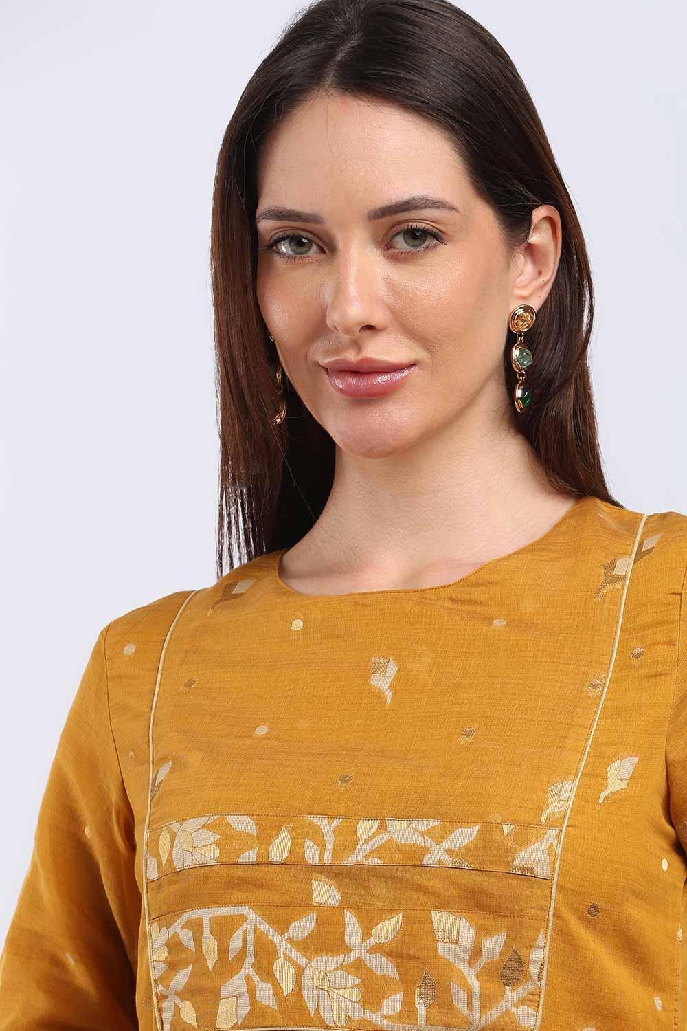 Mythri Women's Cotton Chanderi Printed Kurti | Straight Fit Ethnic Kurti with Zari Embroidery | Festive & Occasion Wear Kurta for Women - K141
