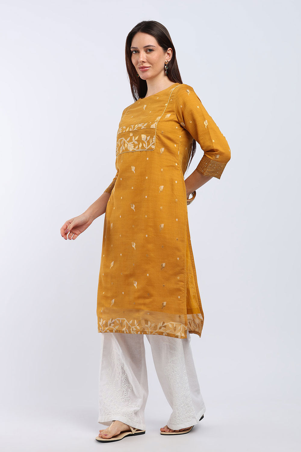Mythri Women's Cotton Chanderi Printed Kurti | Straight Fit Ethnic Kurti with Zari Embroidery | Festive & Occasion Wear Kurta for Women - K141