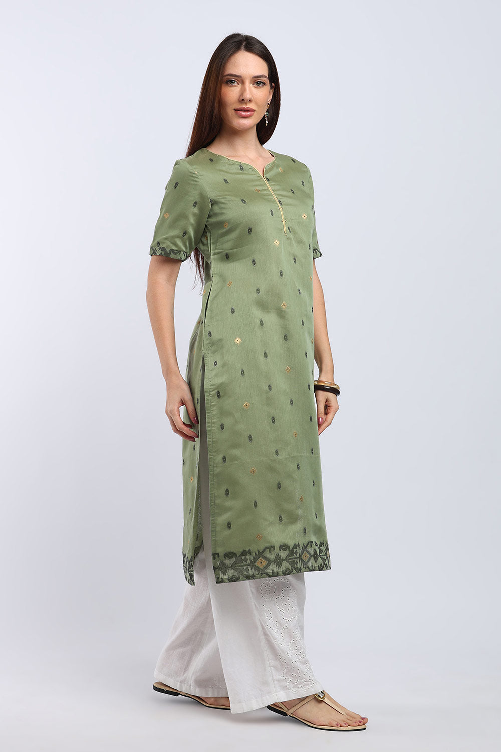 Mythri Women’s Cotton Embroidered Kurti | Sweetheart Neck Kurta with Golden Piping & Sequin Embroidery | Ethnic Kurti for Office Festive & Casual Wear - K142
