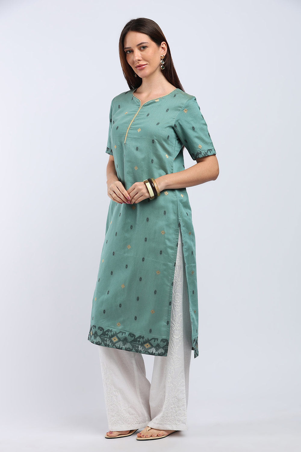 Mythri Women’s Cotton Embroidered Kurti | Sweetheart Neck Kurta with Golden Piping & Sequin Embroidery | Ethnic Kurti for Office Festive & Casual Wear - K142