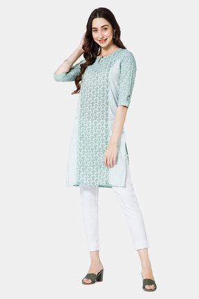 Mythri Women's Ethnic Wear Round Neck With Keyhole Opening in 3/4 sleeve with sleeve tab - Green - KU60