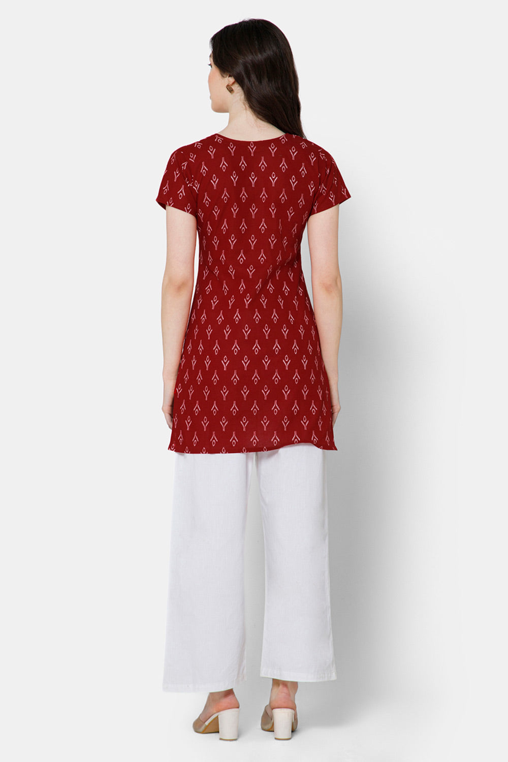 Mythri Women's Casual Tops with Minimalistic Mirror Embroidery With Lace At  The Neckline And Princess Line - Red - E010