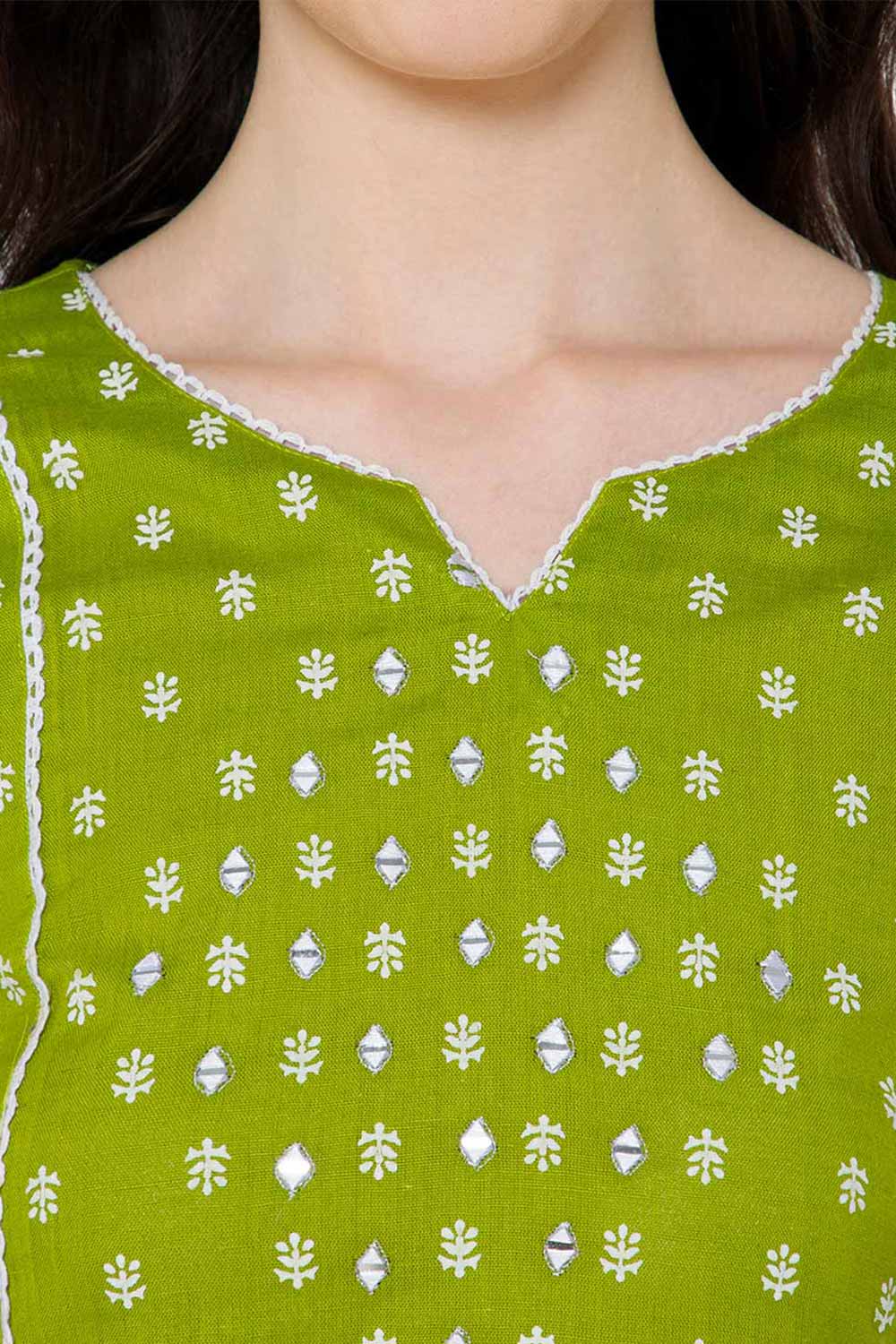 Mythri Women's Casual Tops with Minimalistic Mirror Embroidery With Lace At  The Neckline And Princess Line - Green - E013