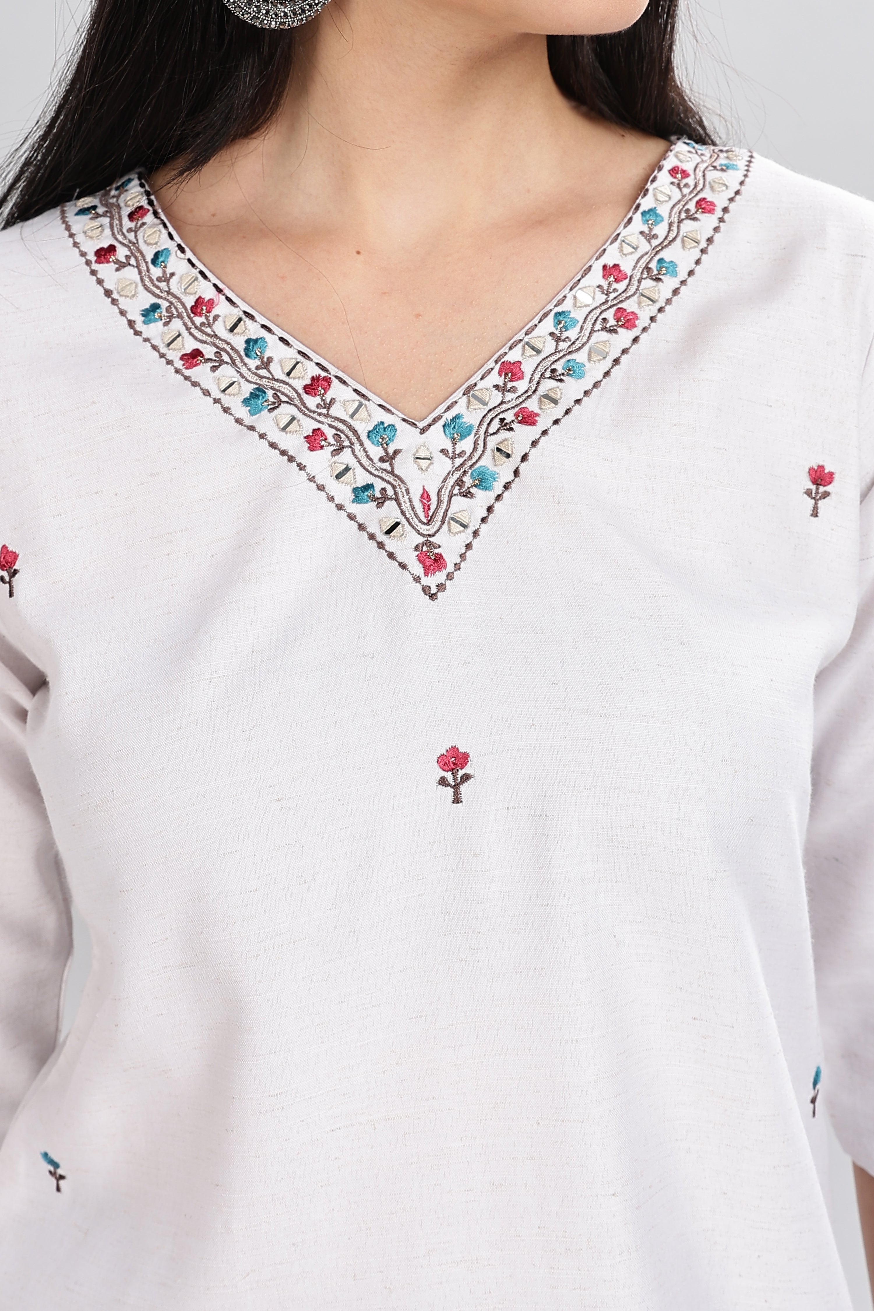 Mythri V-Neck Embroidered Kurta With 3/4th Sleeve  - White - KU15