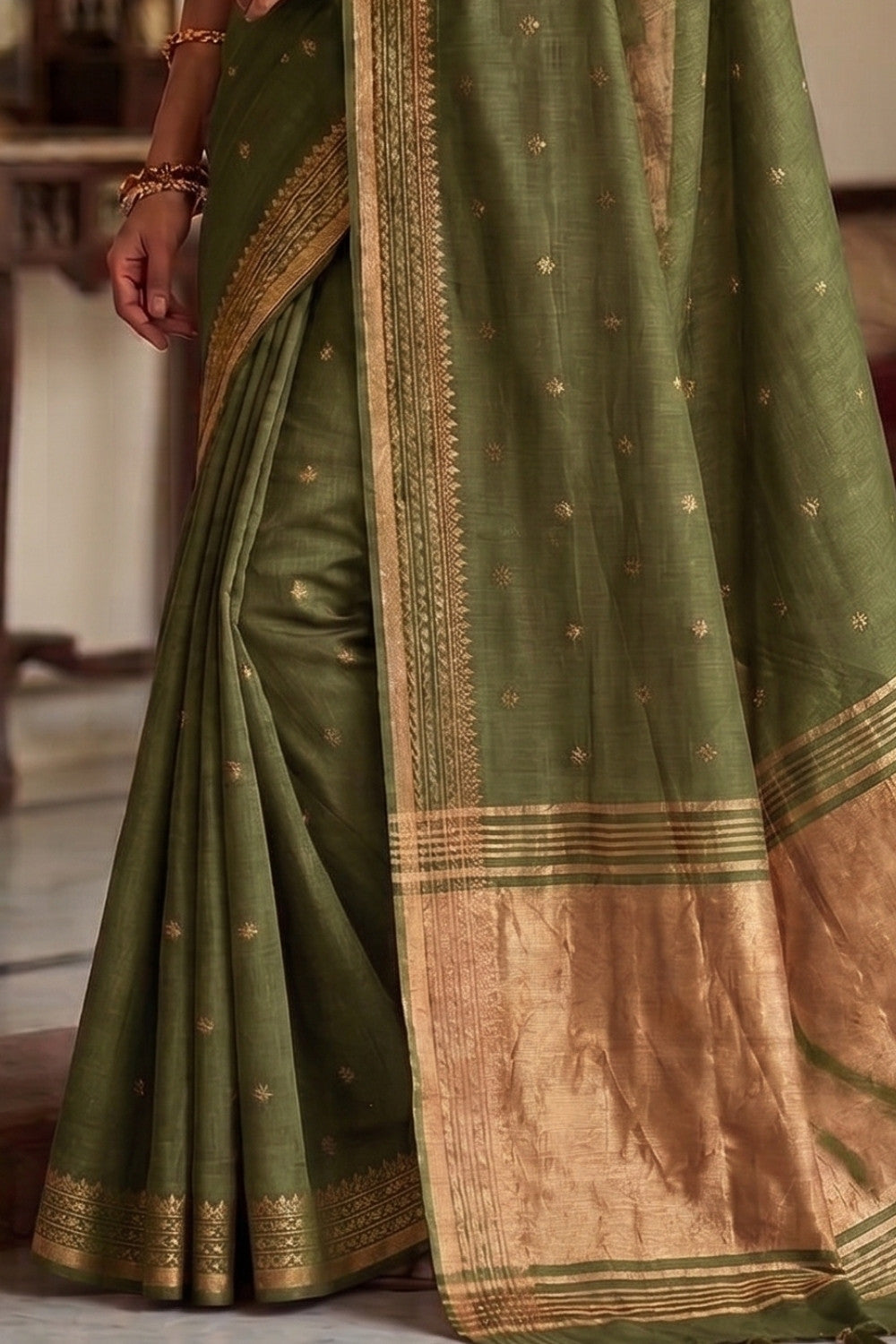 Naidu Hall Women's Mehandi Green Khadi Cotton Blend Jacquard Saree with Blouse | Lightweight Ethnic Wear Saree - G501
