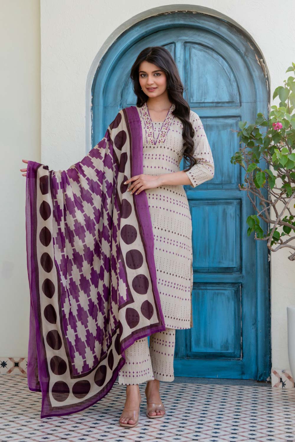 Women's Cotton Blend Printed Chudidar Set | Square Neck Ethnic Kurta Set with Bottom | 3/4 Sleeve Regular Fit Everyday Wear - SS01